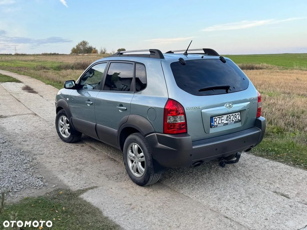 Hyundai Tucson 2.0 CRDi VGT 4WD GLS - 3