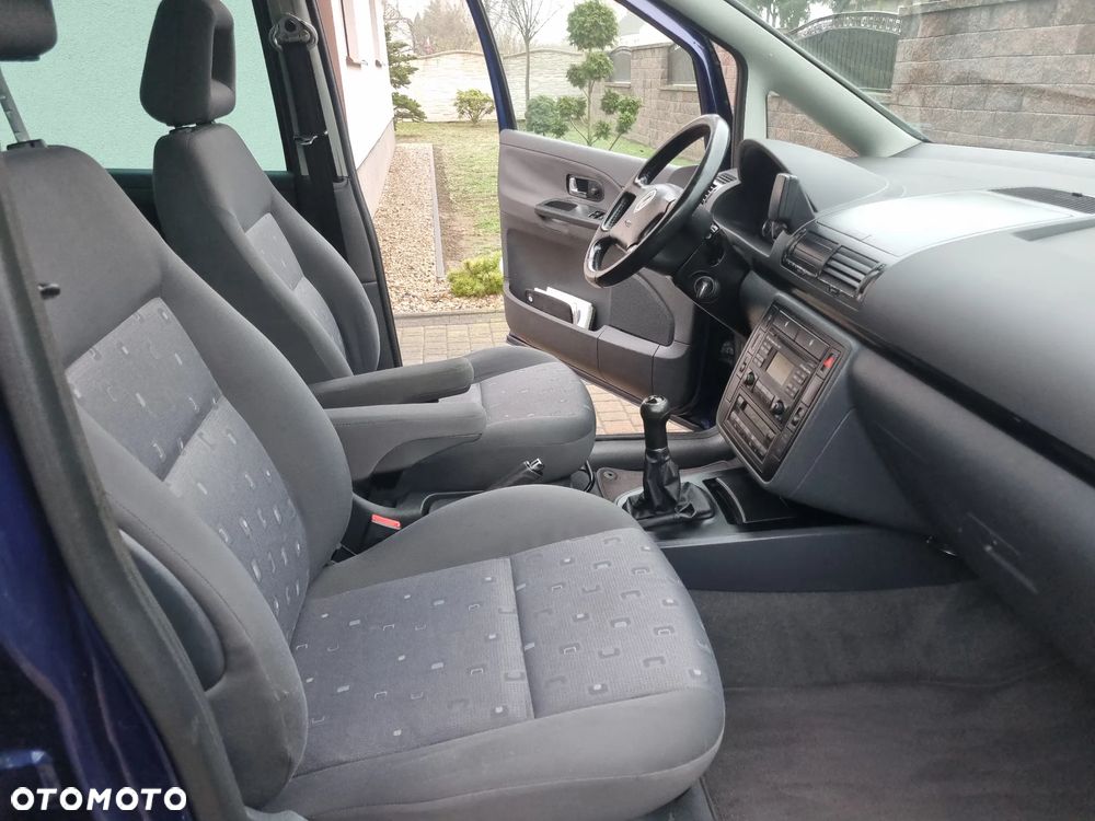 Volkswagen Sharan 2.0 TDI DPF Trendline - 16