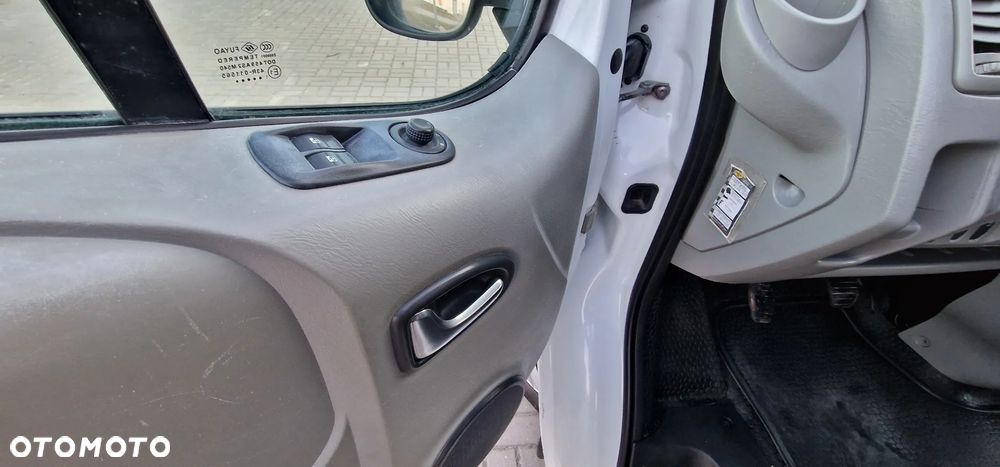 Opel Vivaro - 21