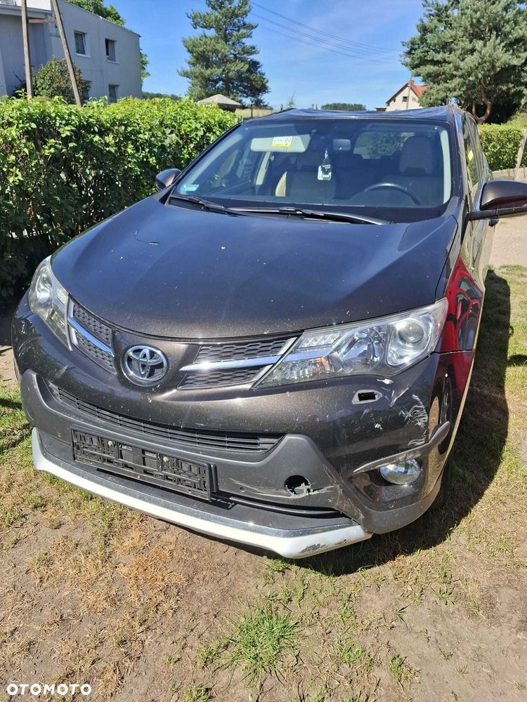 Toyota RAV4 - 1