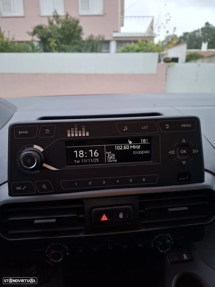 Peugeot Partener  1.5 Blue HDI Pro Standard 3 lugares - 13