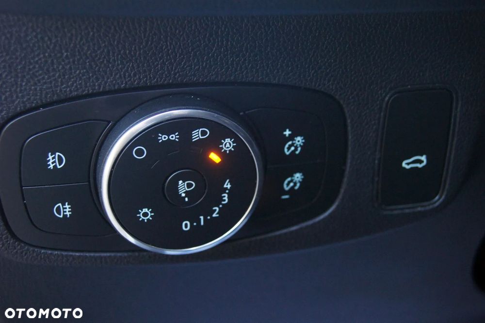 Ford Focus 1.5 EcoBlue STart-Stopp-System TITANIUM X - 21