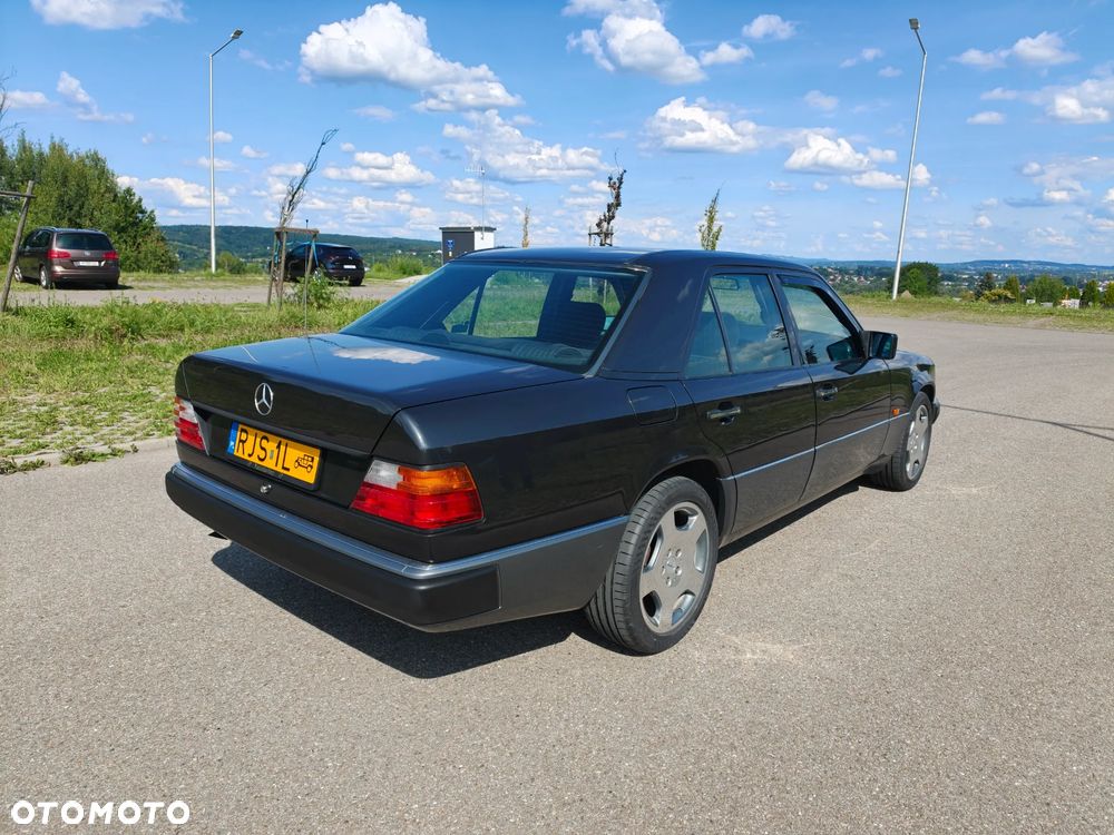 Mercedes-Benz W124 (1984-1993) - 2