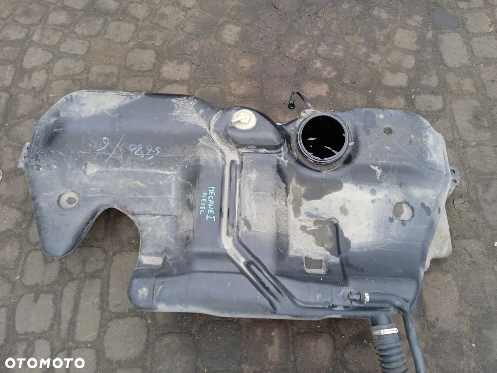 BAK ZBIORNIK PALIWA RENAULT MEGANE I - 4