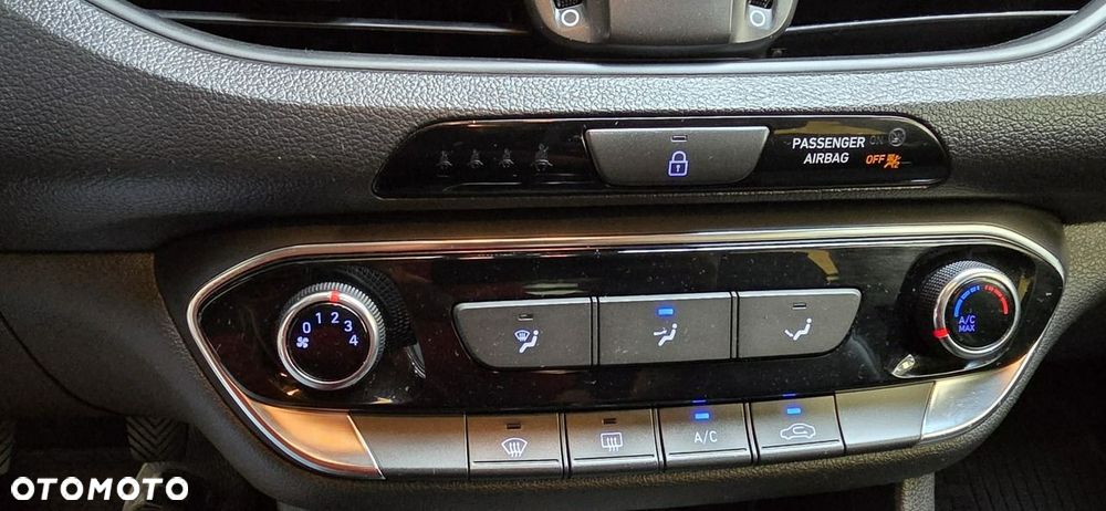 Hyundai i30 - 24