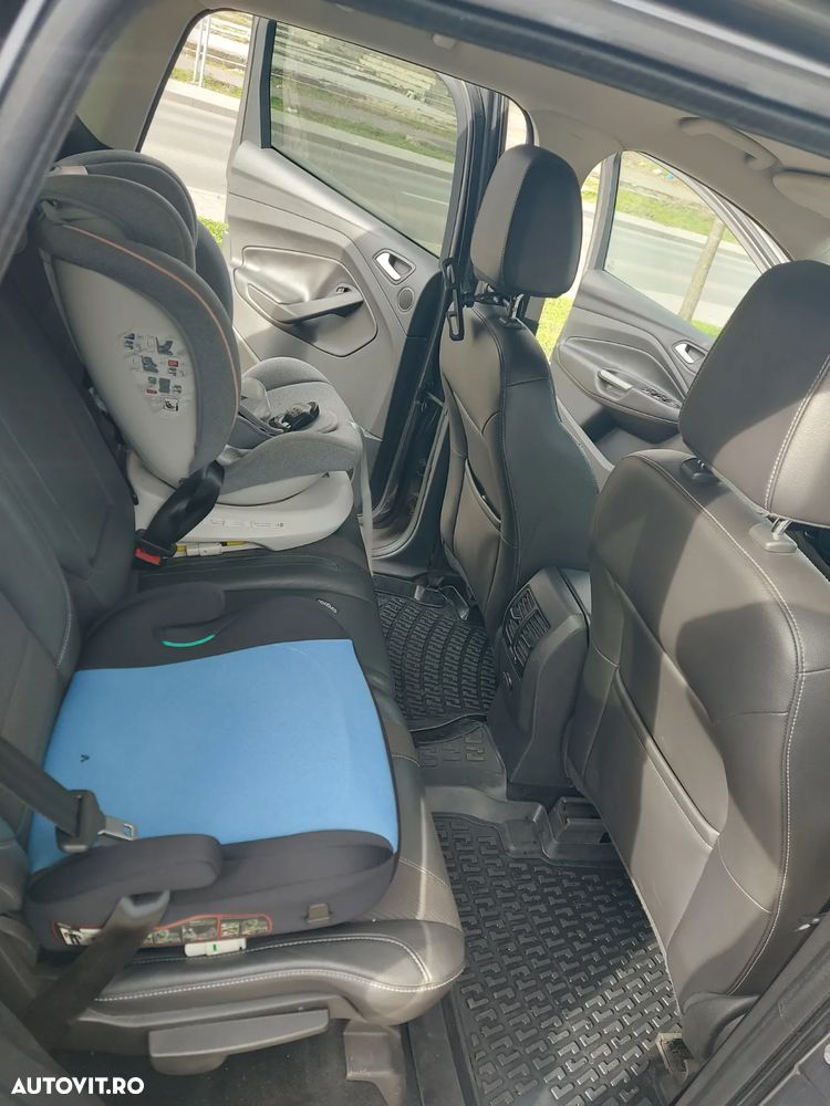 Ford Kuga 2.0 TDCi 4WD Powershift Titanium - 8