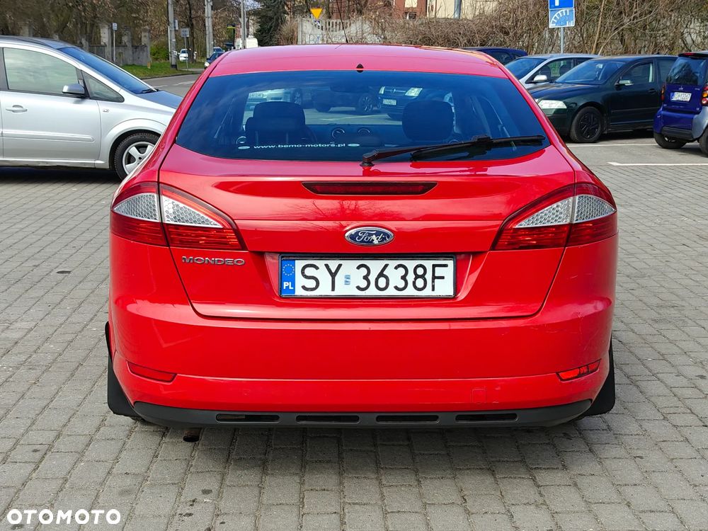 Ford Mondeo 2.0 Ghia X - 12