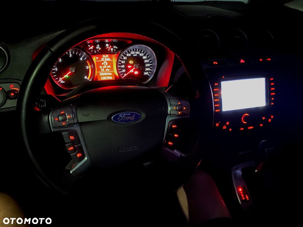 Ford S-Max 2.0 TDCi DPF Titanium MPS6 - 40