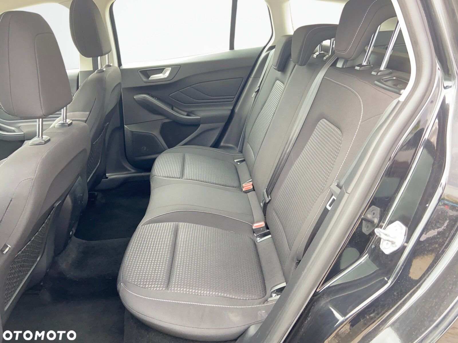 Ford Focus 1.0 EcoBoost Trend - 10