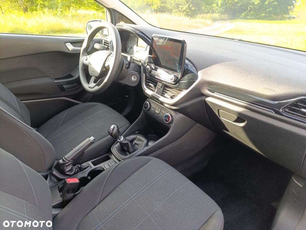 Ford Fiesta - 10