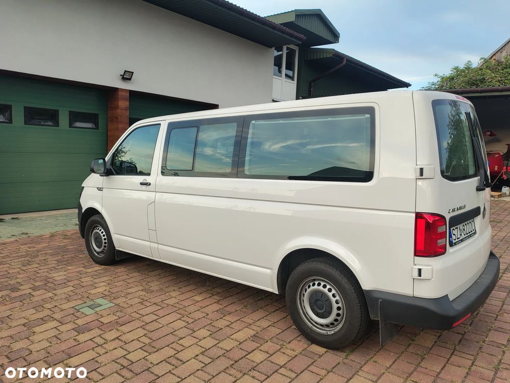 Volkswagen Caravelle - 5