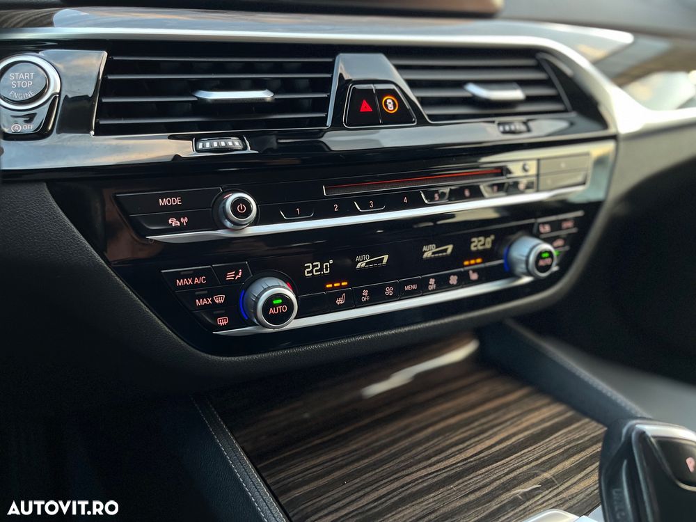 BMW Seria 5 520d Touring Aut. Luxury Line - 12