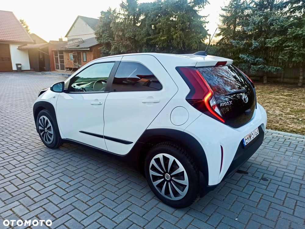 Toyota Aygo X 1.0 VVT-i Executive - 5