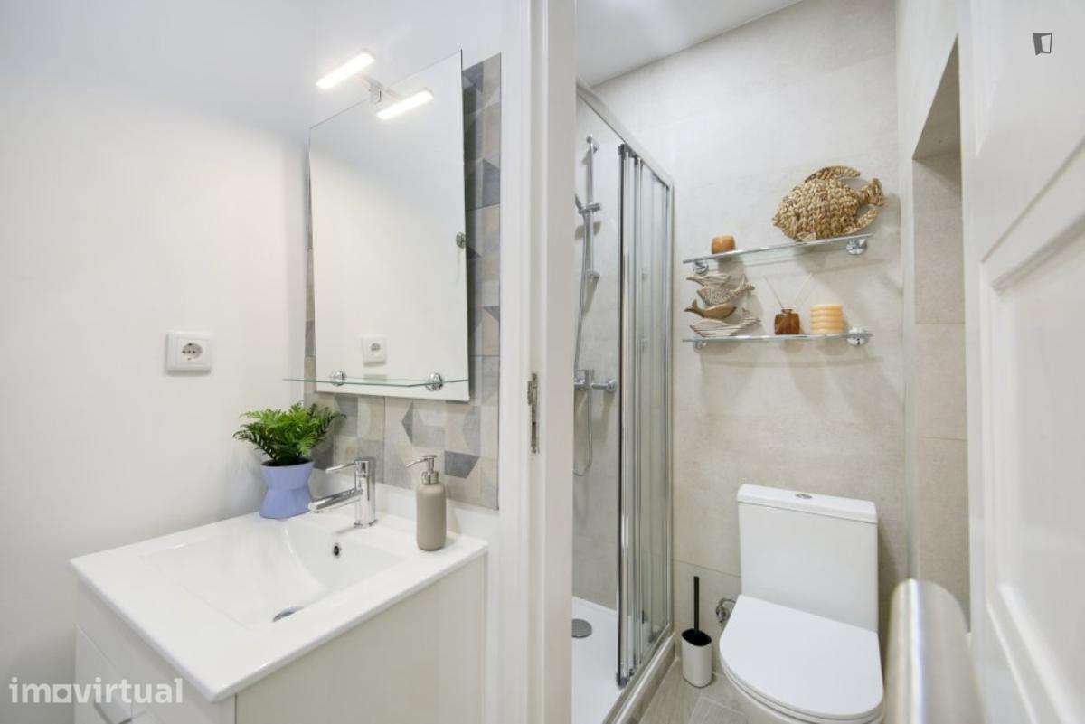 Quarto - localizado em Princípe Real Lisbon - Grande imagem: 5/19