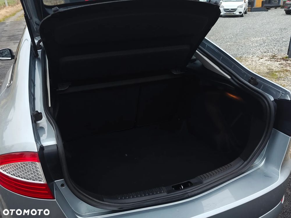 Ford Mondeo 2.0 Viva Titanium - 19