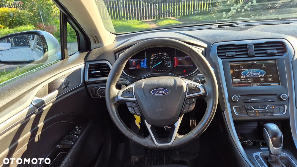 Ford Fusion - 13