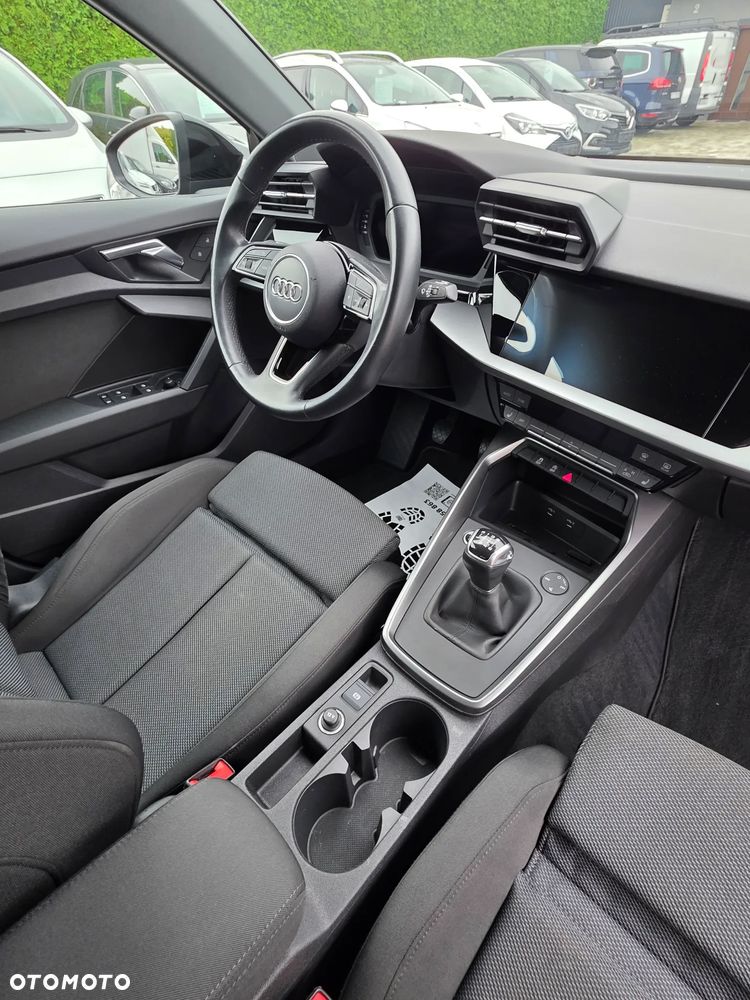 Audi A3 Sportback - 16