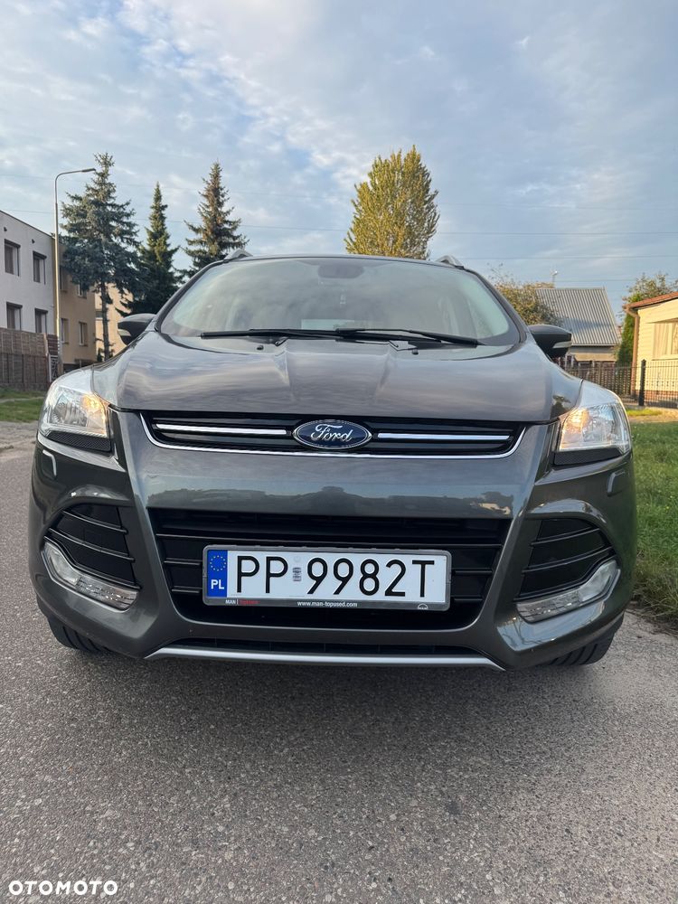 Ford Kuga 1.5 EcoBoost 2x4 Titanium - 18