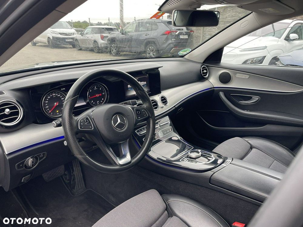 Mercedes-Benz Klasa E 200 d 9G-TRONIC - 8