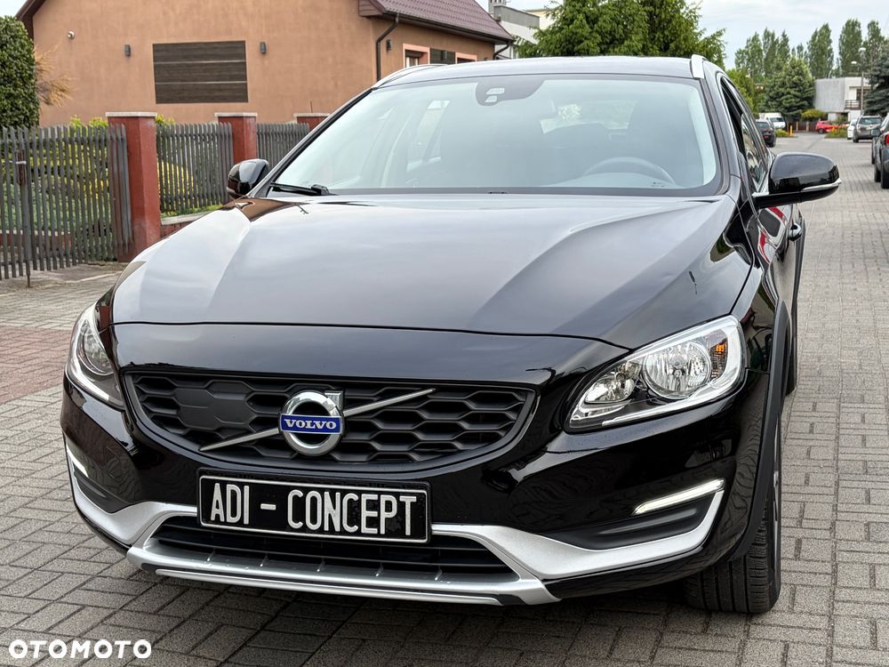 Volvo V60 Cross Country D3 Momentum - 2