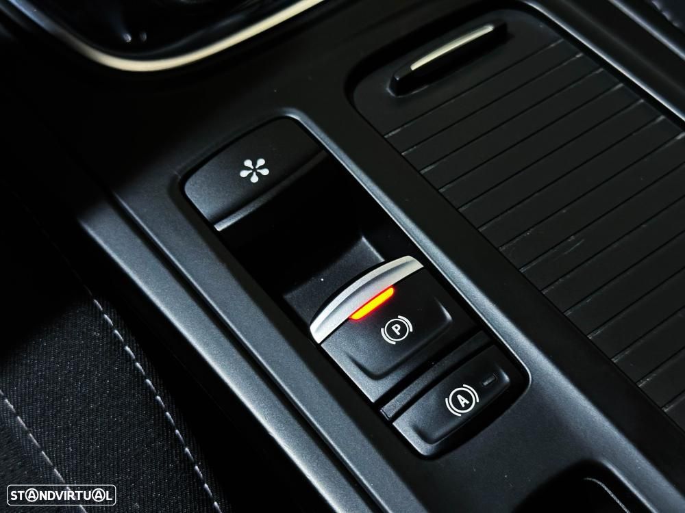 Renault Mégane 1.6 Plug-In Limited - 50