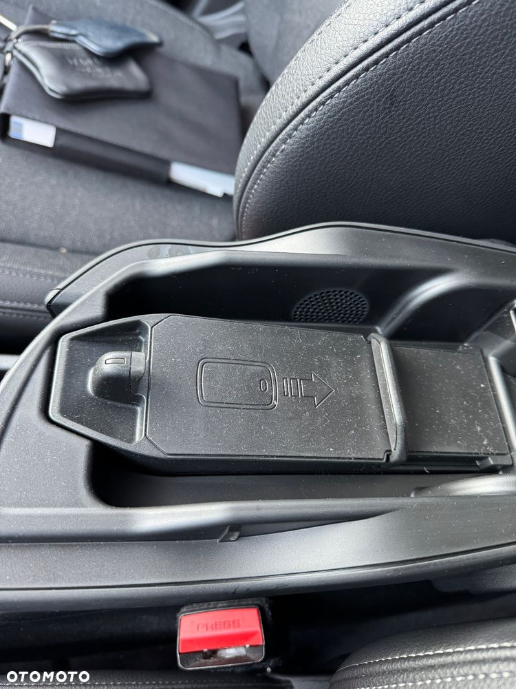 BMW X1 sDrive20d Sport Line - 11