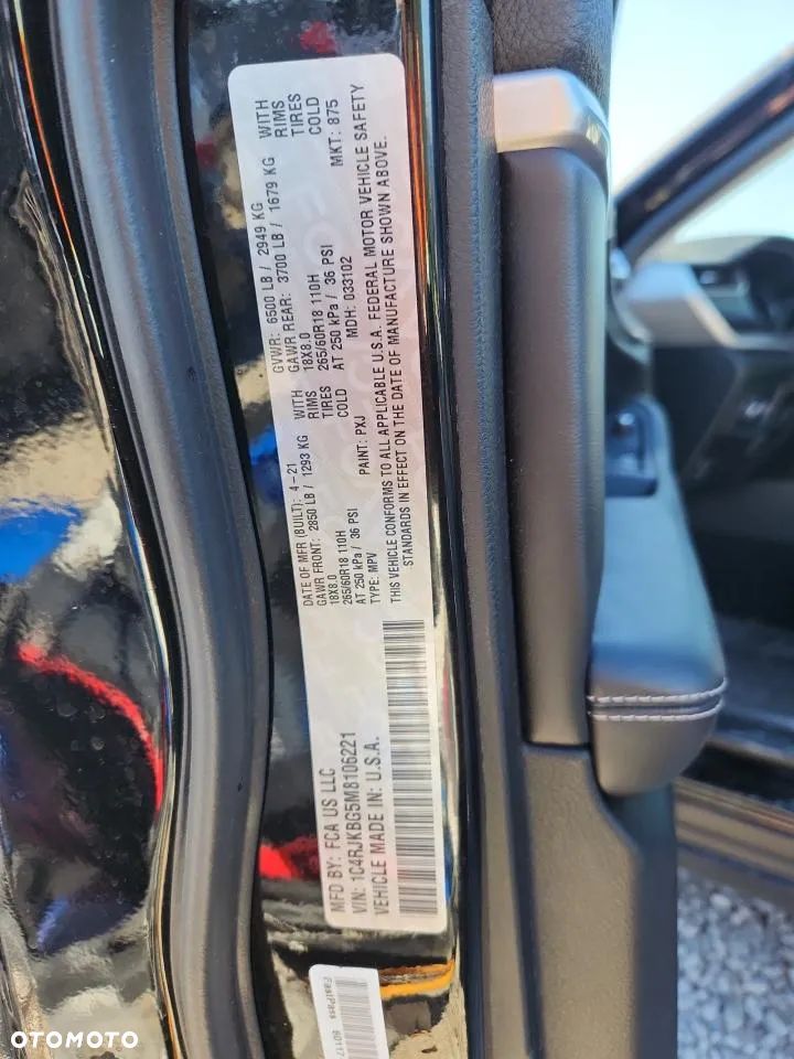 Jeep Grand Cherokee - 13