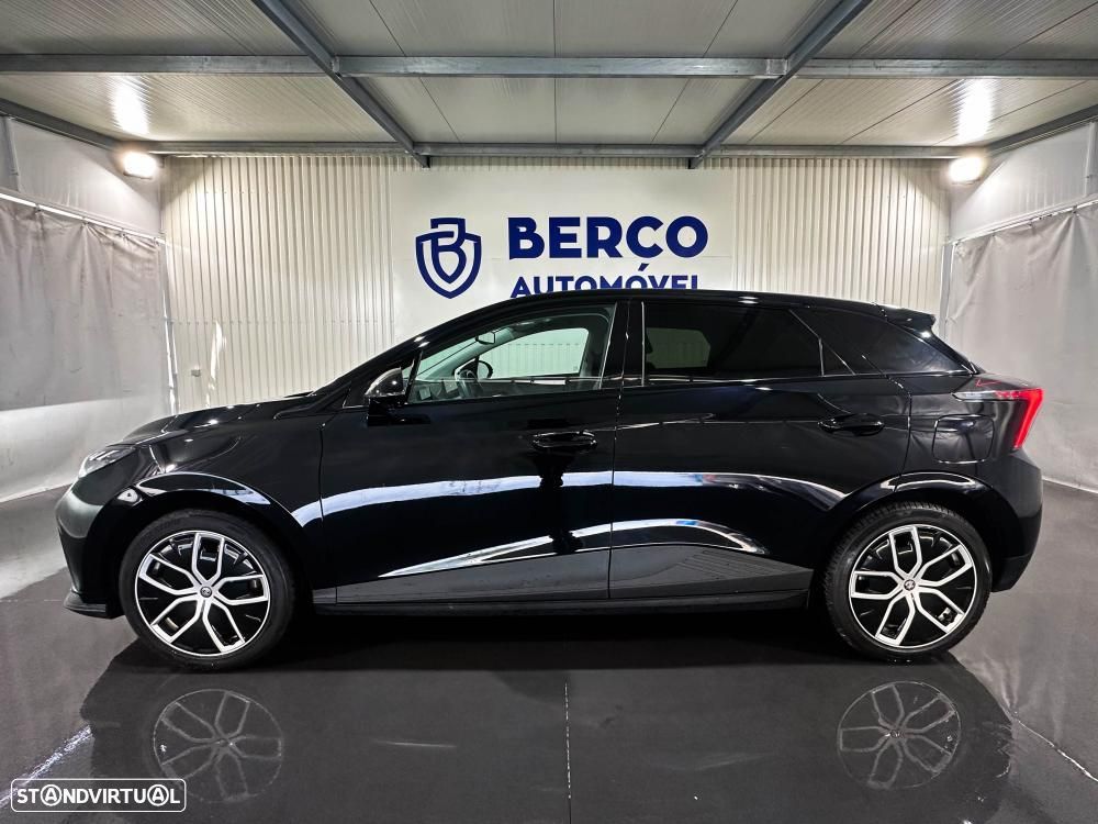 MG MG4 64 kWh Luxury - 13