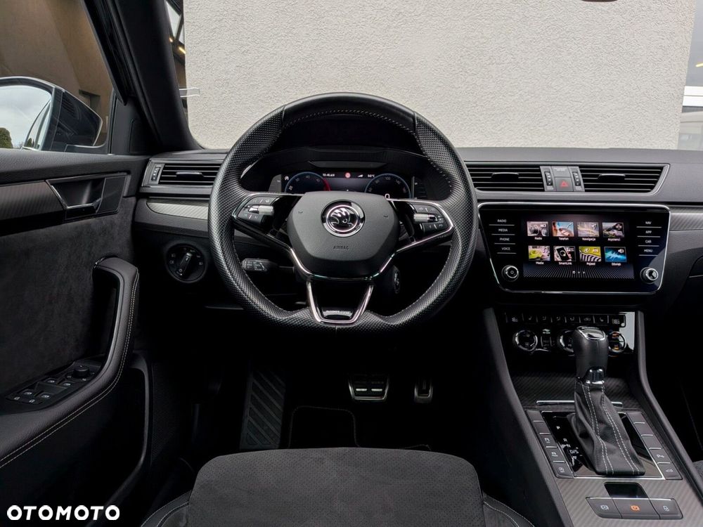 Skoda Superb 2.0 TDI SCR Sportline DSG - 18