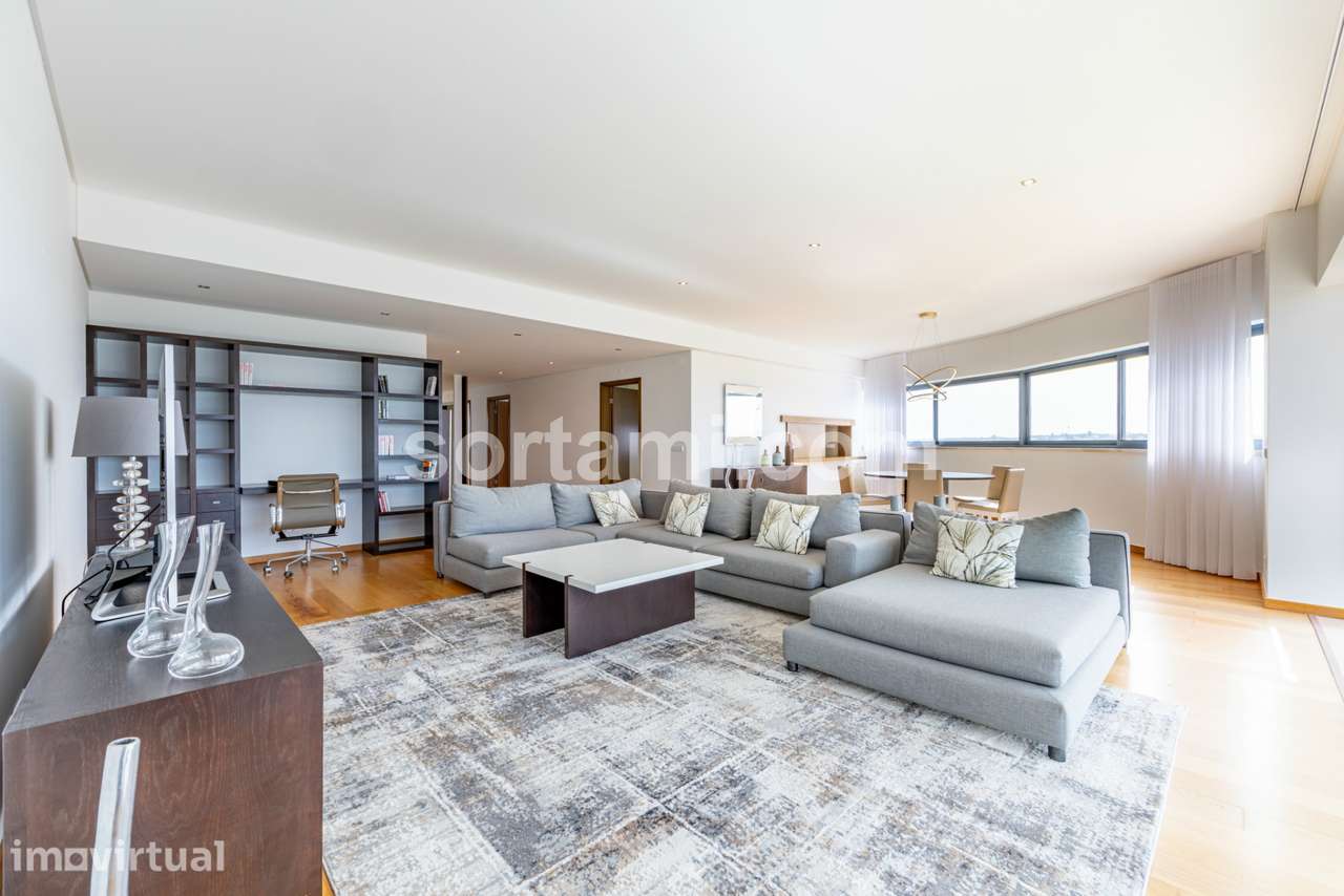 Apartamento T3 Venda em Quarteira,Loulé - Grande imagem: 3/47