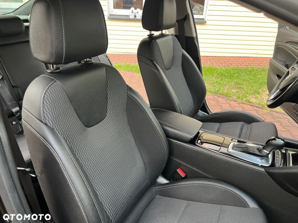 Opel Insignia 1.5 T GPF Elite S&S - 24
