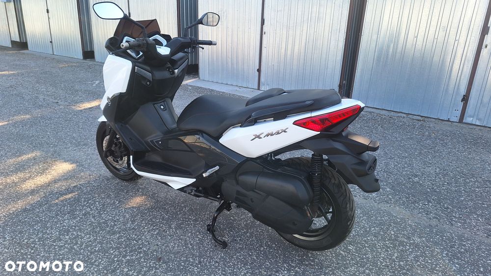 Yamaha X-max - 4