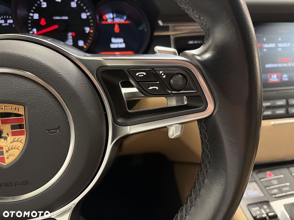 Porsche Macan Standard - 19