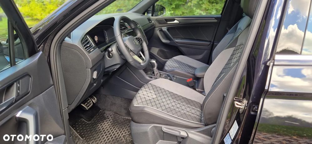 Volkswagen Tiguan 2.0 TDI SCR 4Mot R-Line DSG - 24