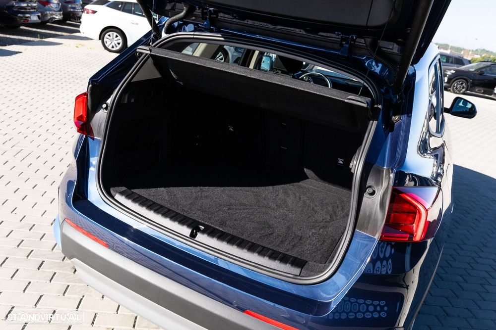 BMW iX1 xDrive30 - 12