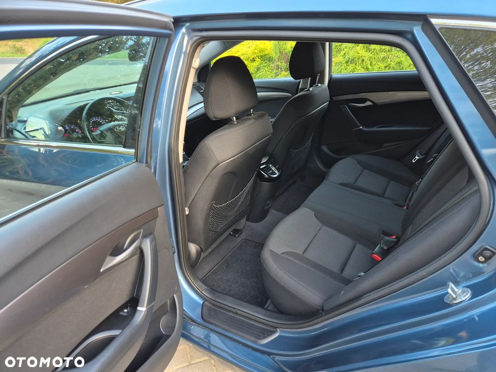 Hyundai i40 1.7 CRDi Comfort + - 9