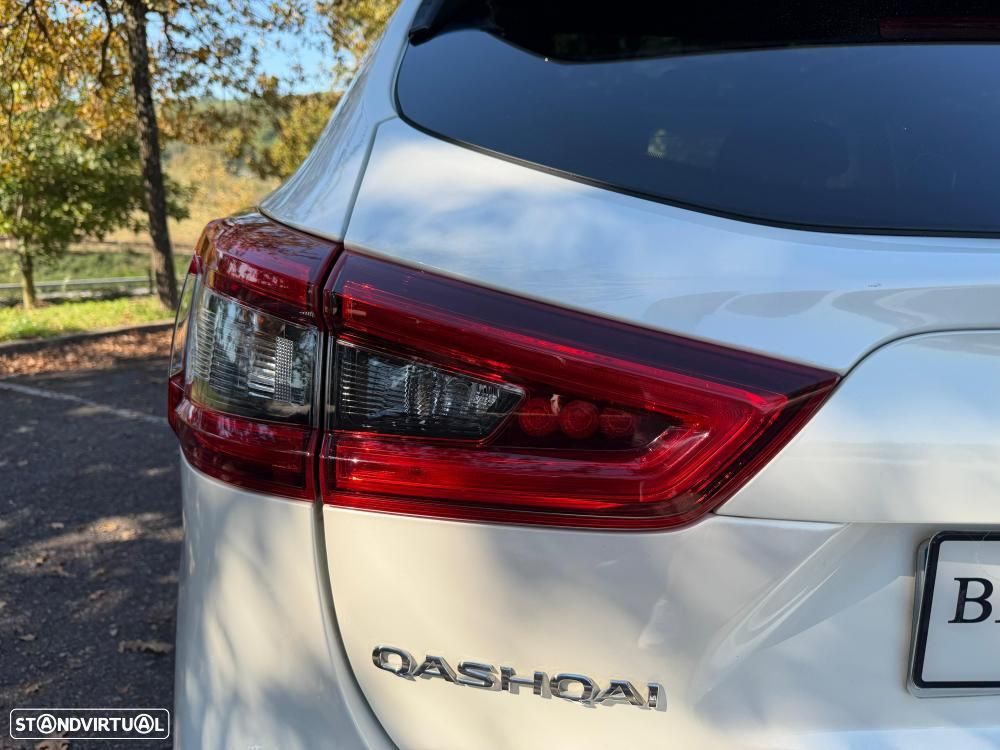Nissan Qashqai 1.3 DIG-T MHEV Premiere Edition - 20
