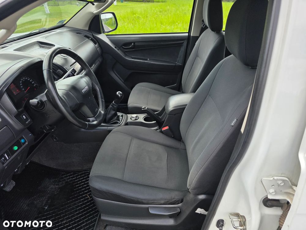 Isuzu D-Max 2.5 EC LS - 11