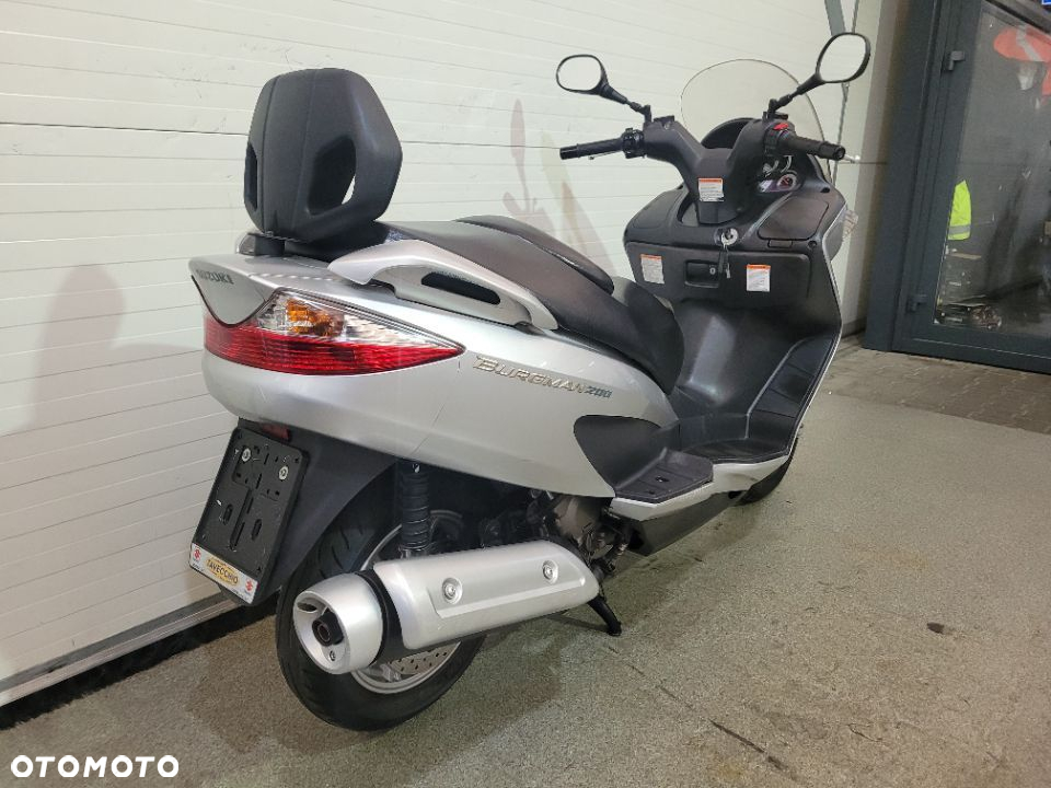 Suzuki Burgman - 19