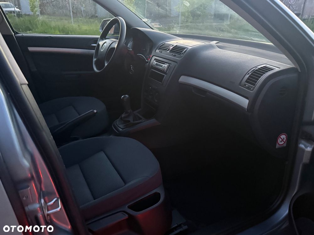 Skoda Octavia 1.6 Style - 22