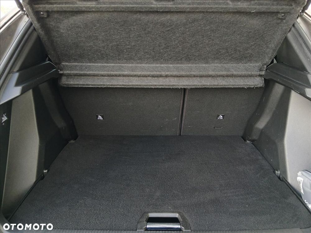 Peugeot 2008 1.2 PureTech GT Line S&S - 12