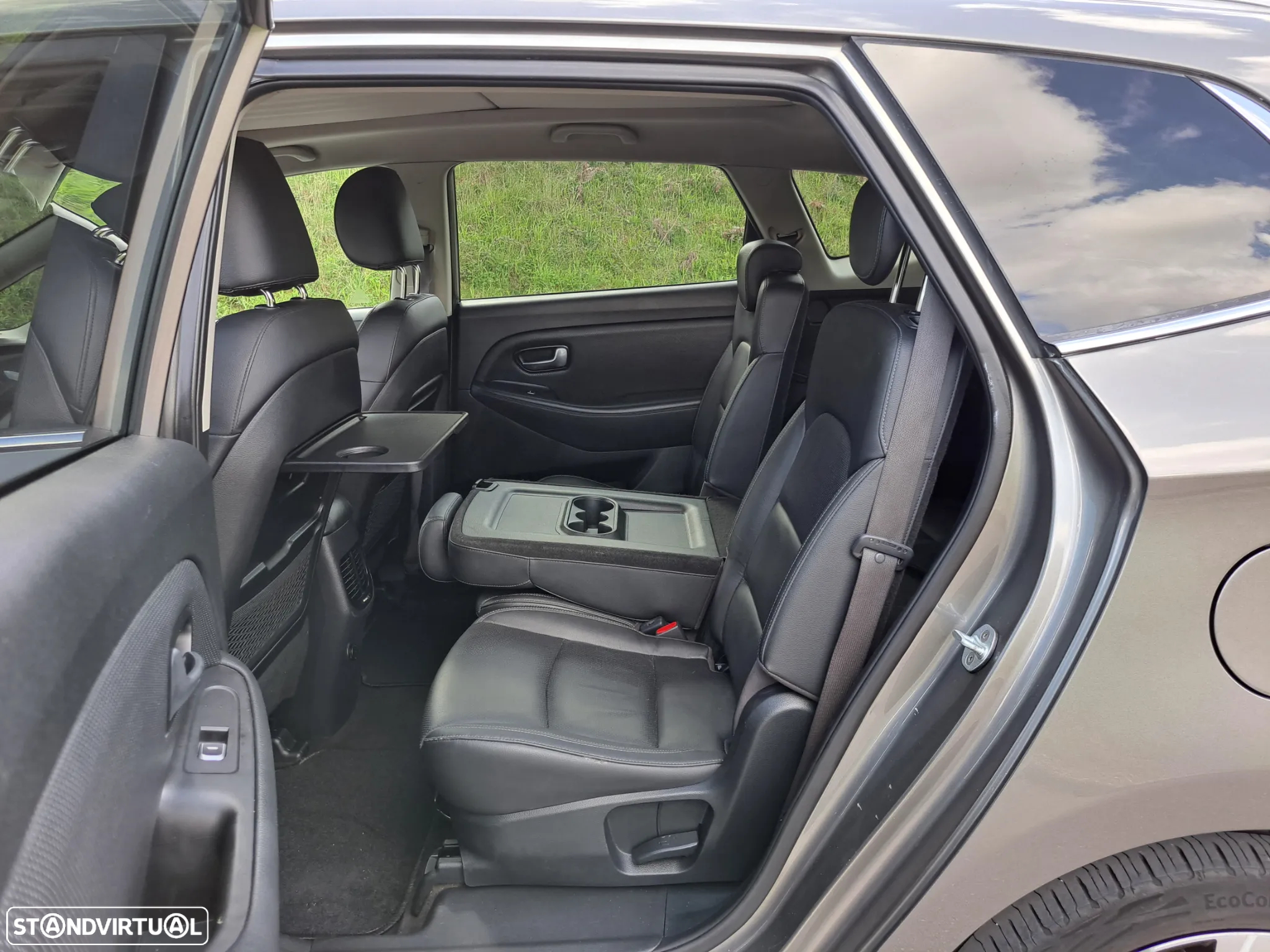 Kia Carens 1.7 CRDi ISG TX - 30