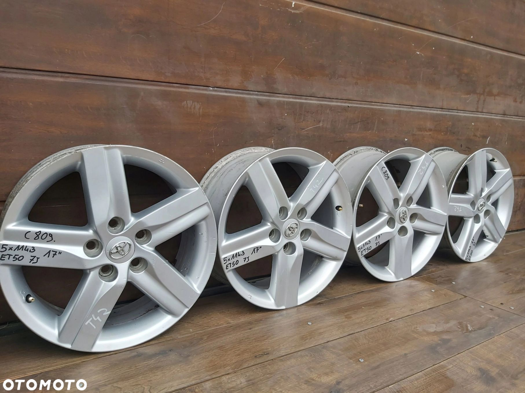 Toyota Auris I II Alufelgi 17 5x114,3 et50 7J Verso Avensis - 2