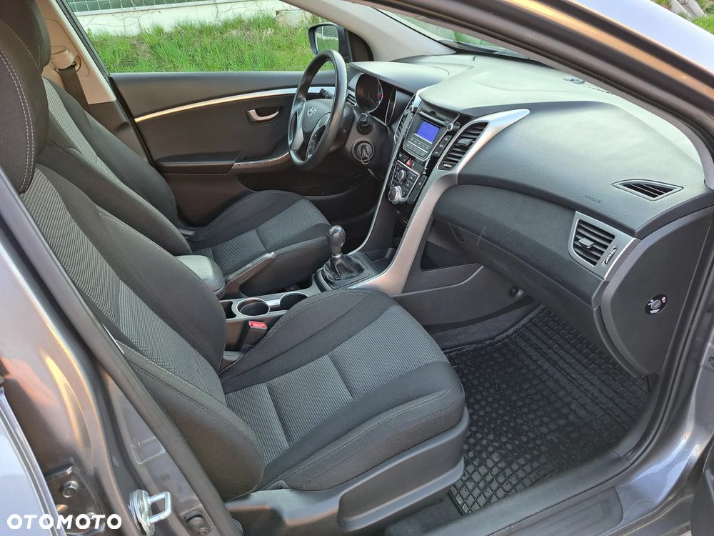 Hyundai i30 1.6 CRDi Classic + - 13