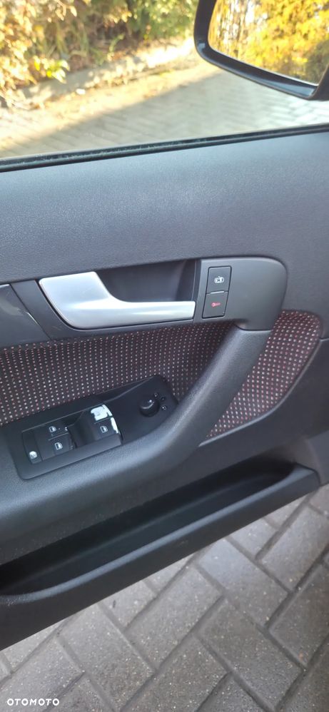 Audi A3 Sportback 2.0 TDI DPF Quattro Attraction - 25