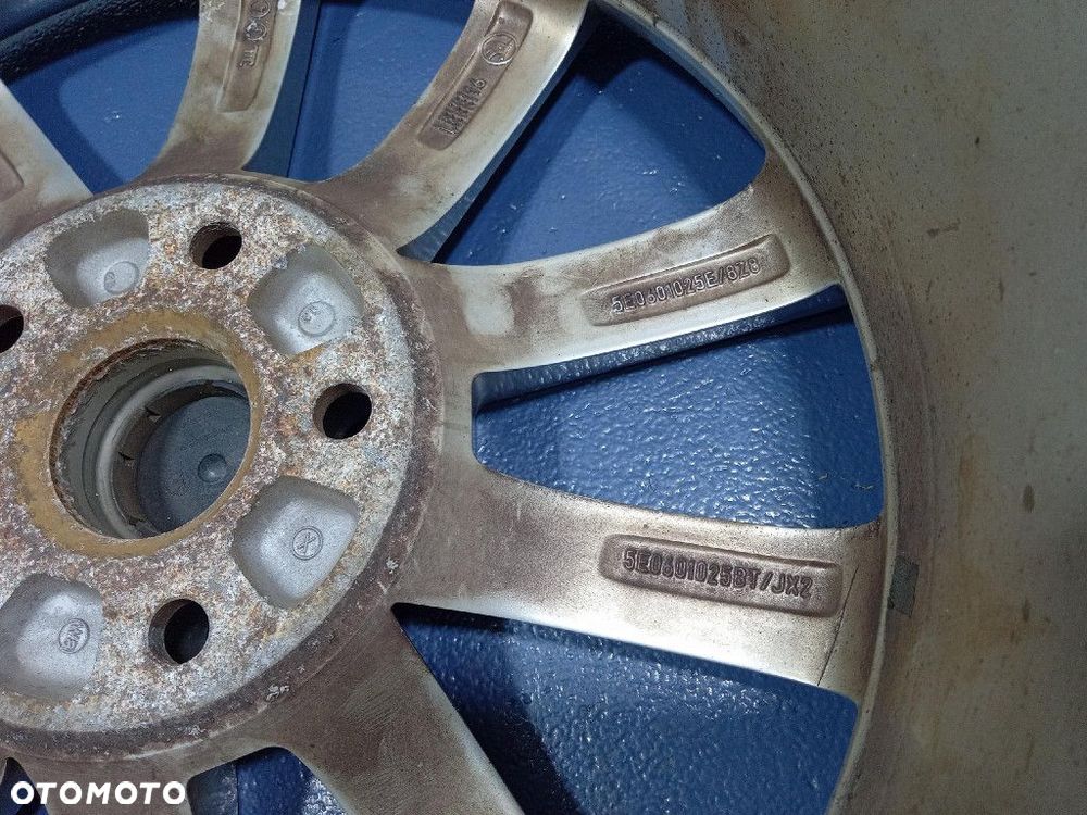 SKODA OCTAVIA III FELGA ALUMINIOWA 7JX17 ET46 5X112 5E3601025E - 4