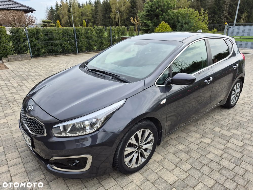 Kia Ceed 1.6 GDI Smart Plus DCT - 1