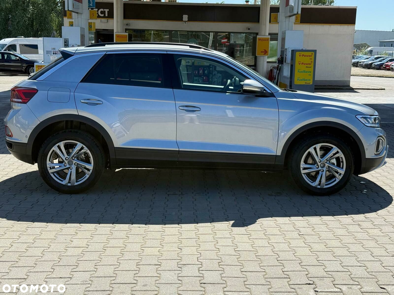 Volkswagen T-Roc - 4