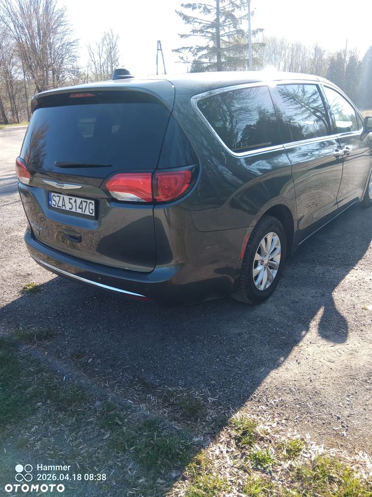 Chrysler Pacifica - 6