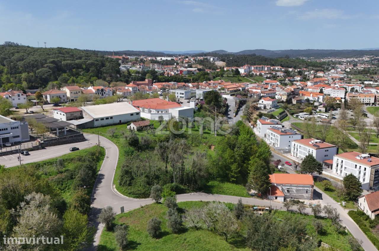 Terreno com 1100m2 em Arganil - Grande imagem: 2/22